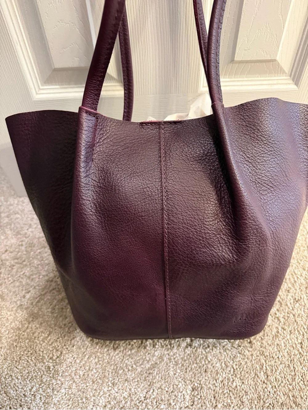 NWOT ‘Almost Perfect’ Portland Leather Devan Bucket Tote in Plum - Large